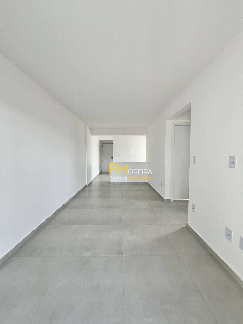 Apartamento à venda com 2 quartos, 74m² - Foto 5