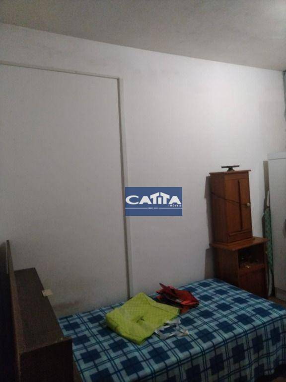 Sobrado à venda com 6 quartos, 200m² - Foto 4