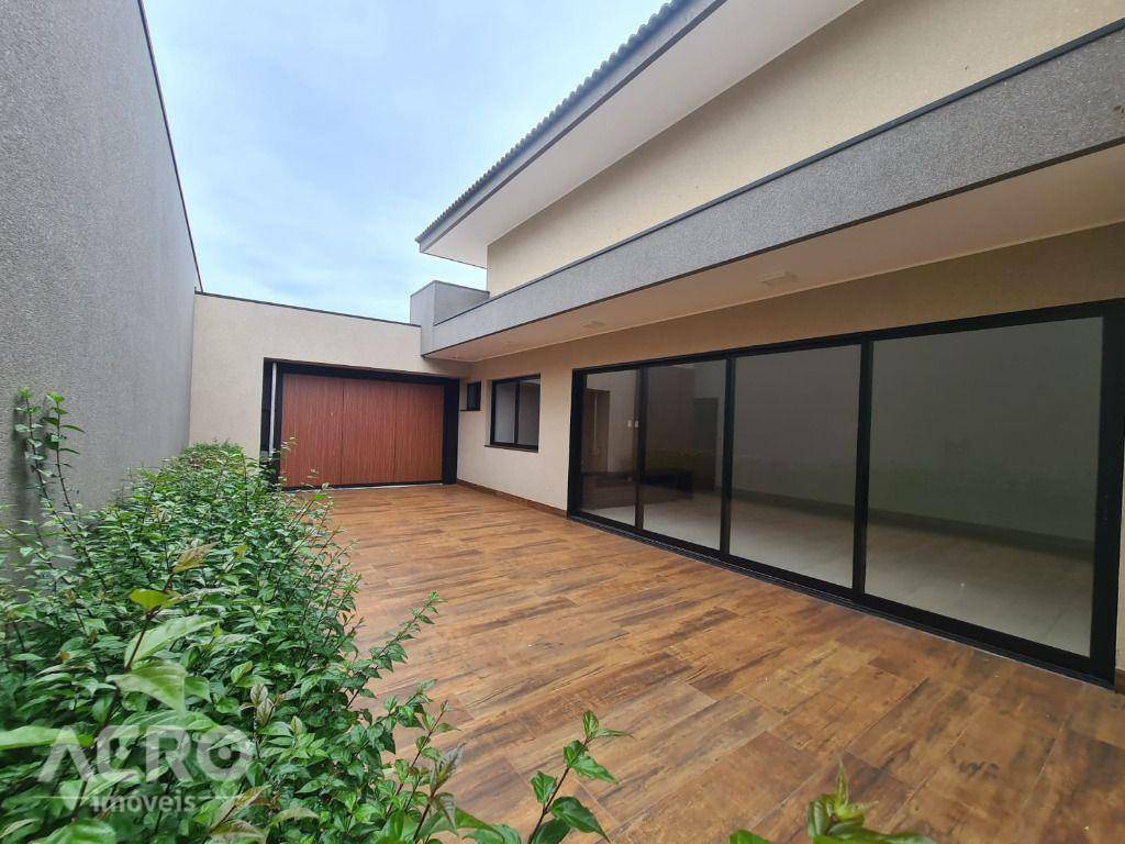 Casa de Condomínio à venda com 4 quartos, 265m² - Foto 32