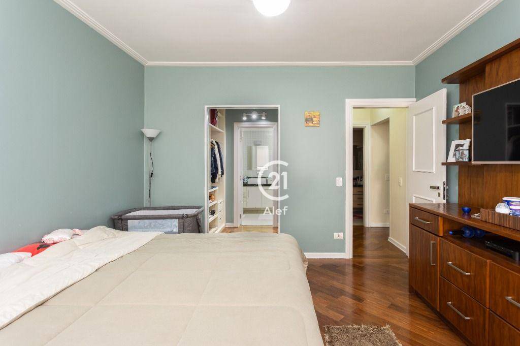 Apartamento à venda com 3 quartos, 176m² - Foto 12