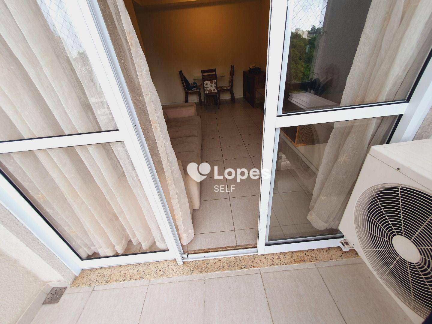 Apartamento à venda com 3 quartos, 90m² - Foto 4