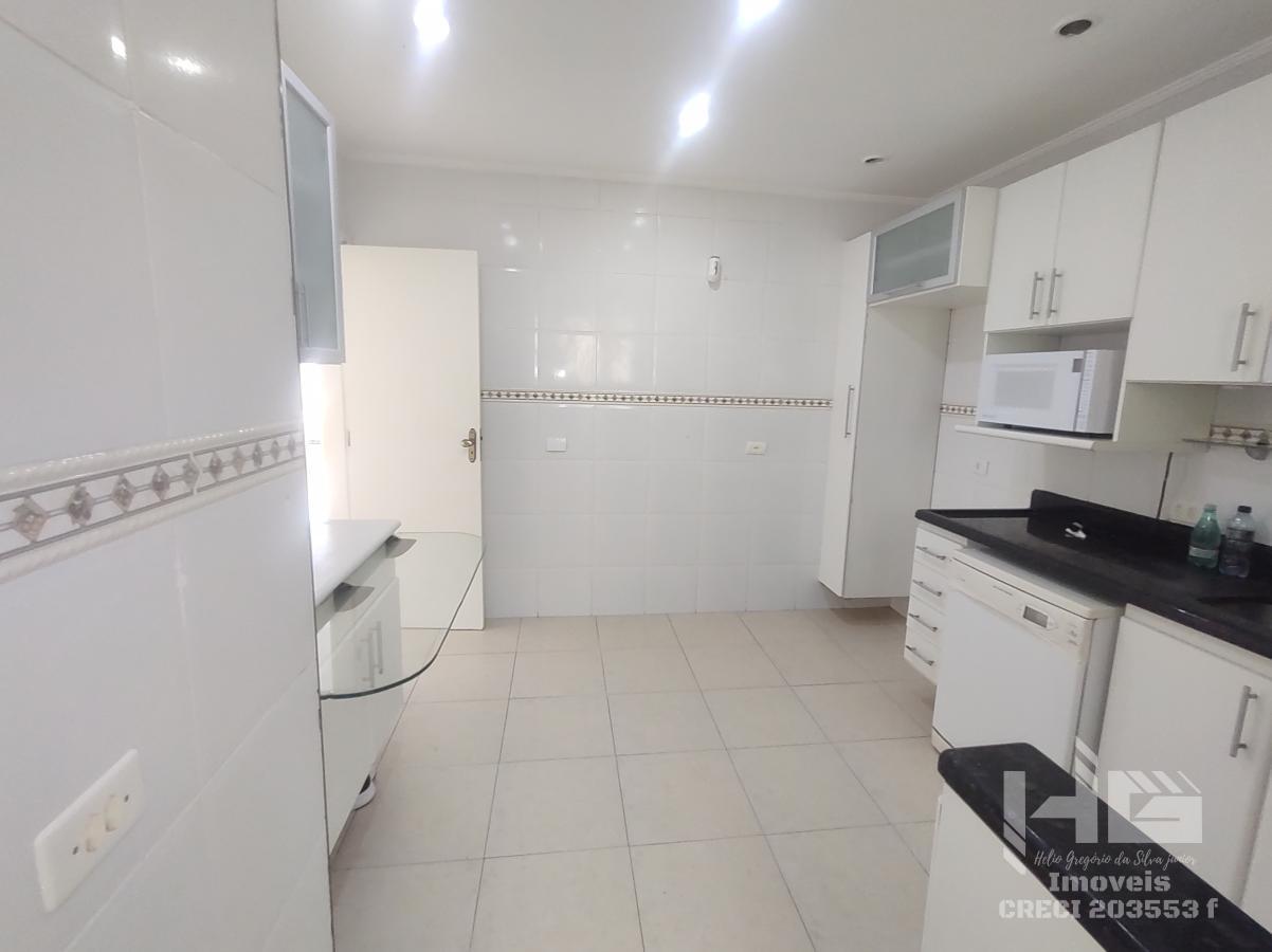 Sobrado à venda com 3 quartos, 200m² - Foto 31