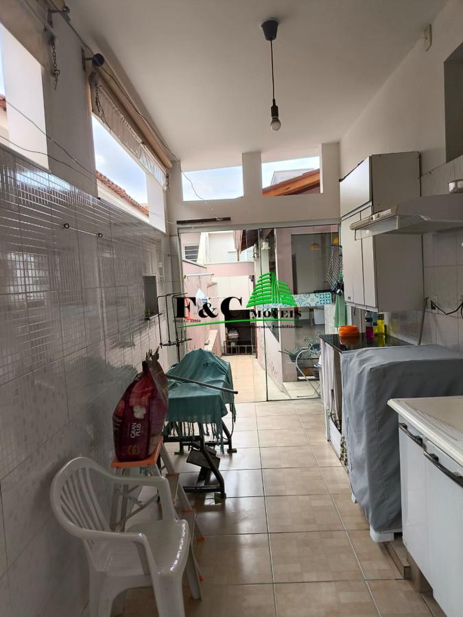 Sobrado à venda com 3 quartos, 350m² - Foto 16