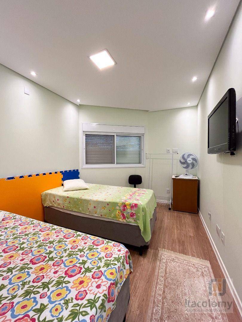 Casa de Condomínio à venda com 5 quartos, 356m² - Foto 40