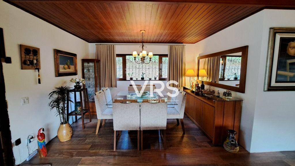 Casa à venda com 4 quartos, 142m² - Foto 6