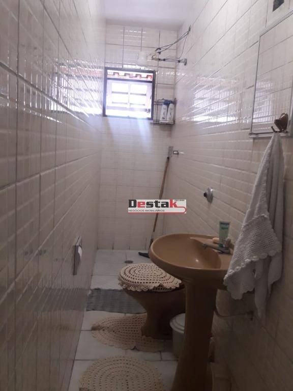 Sobrado à venda com 3 quartos, 63m² - Foto 4