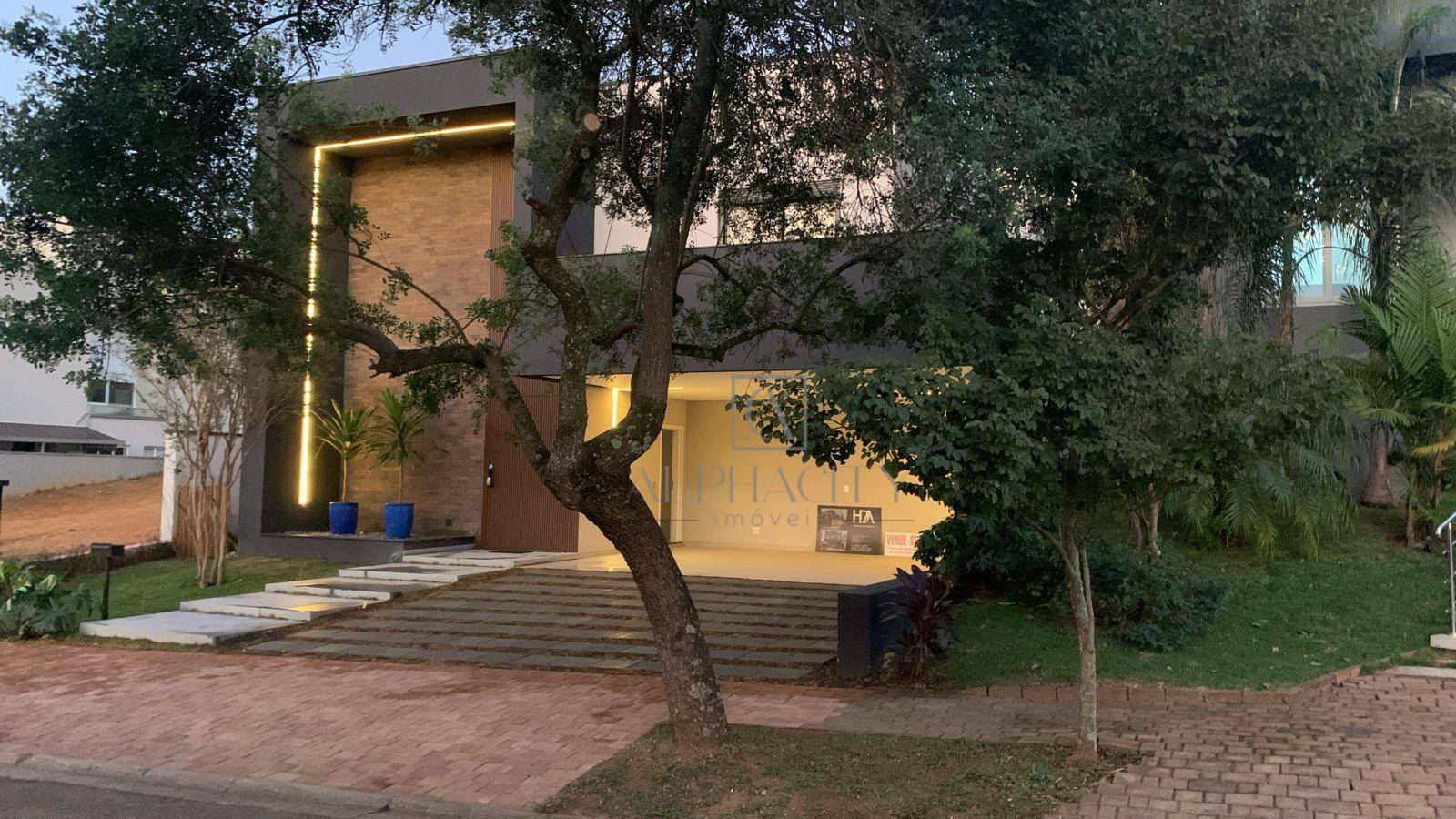 Casa de Condomínio à venda com 4 quartos, 399m² - Foto 1