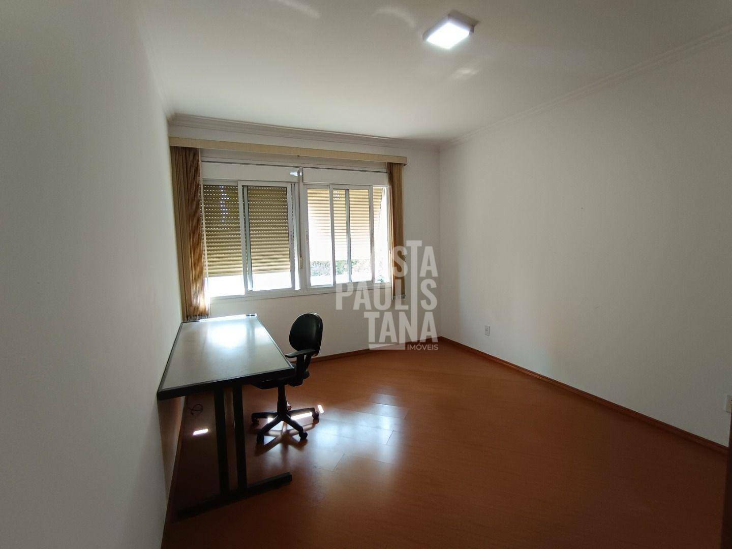 Apartamento à venda com 3 quartos, 160m² - Foto 4