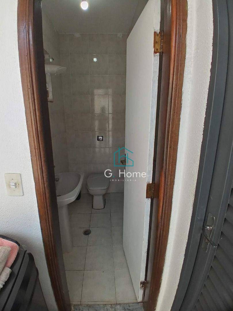 Casa para alugar com 3 quartos, 166m² - Foto 28