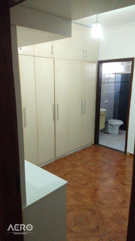 Casa à venda com 2 quartos, 130m² - Foto 10