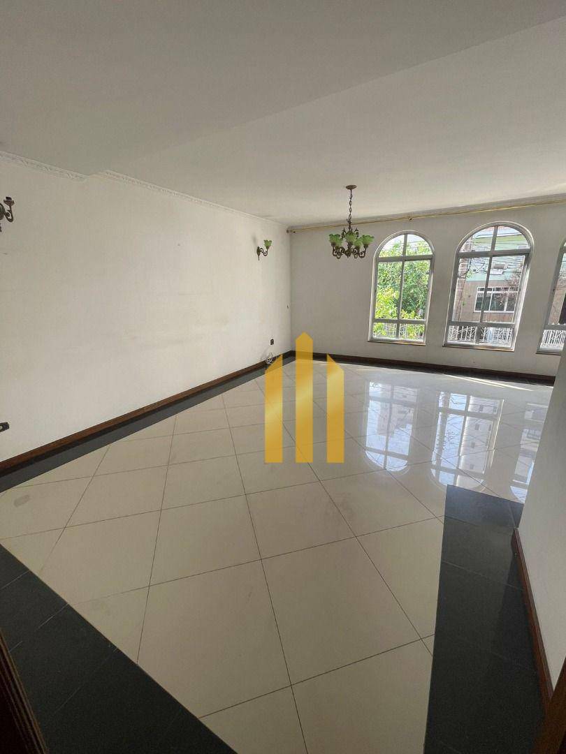 Sobrado à venda e aluguel com 4 quartos, 300m² - Foto 42