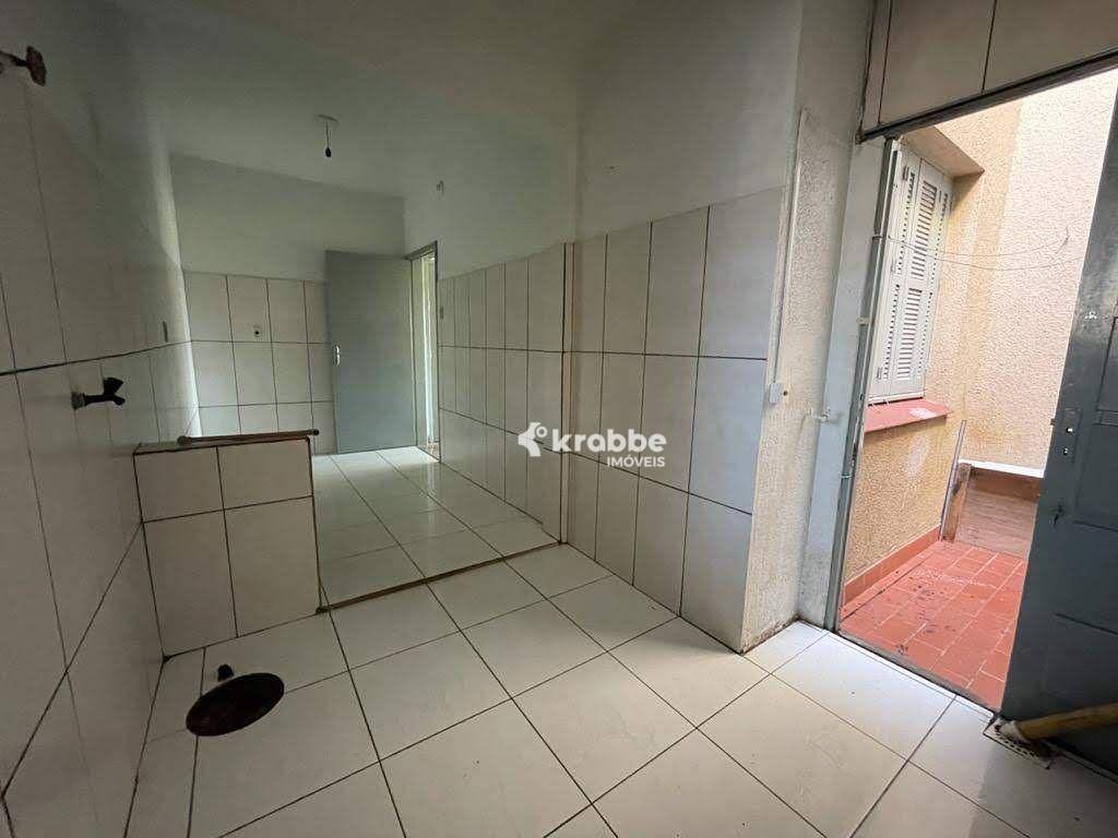 Apartamento à venda com 2 quartos, 96m² - Foto 3