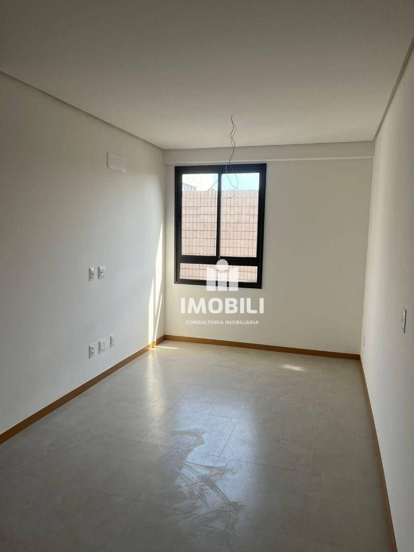 Apartamento à venda com 2 quartos, 70m² - Foto 7