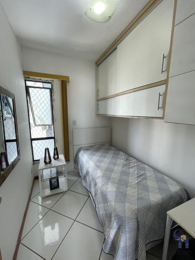 Apartamento à venda com 3 quartos, 70m² - Foto 1