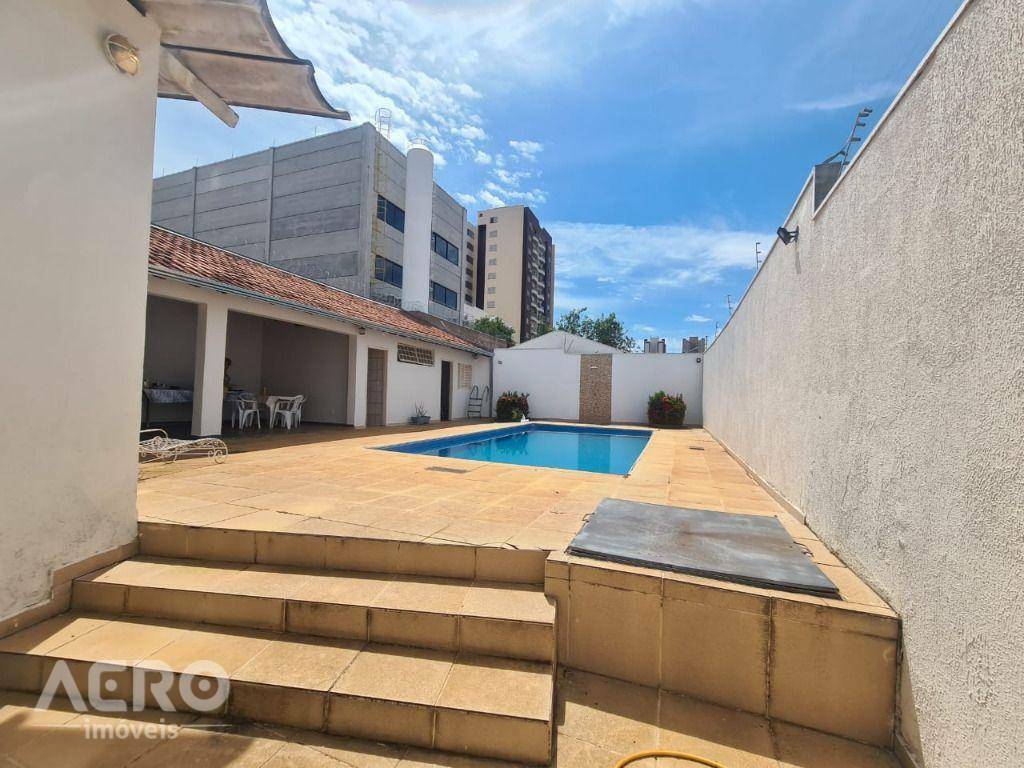 Casa à venda com 3 quartos, 347m² - Foto 19