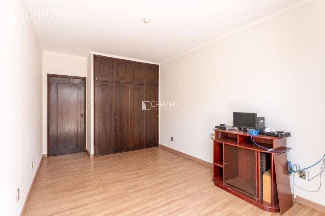 Casa à venda com 2 quartos, 378m² - Foto 44