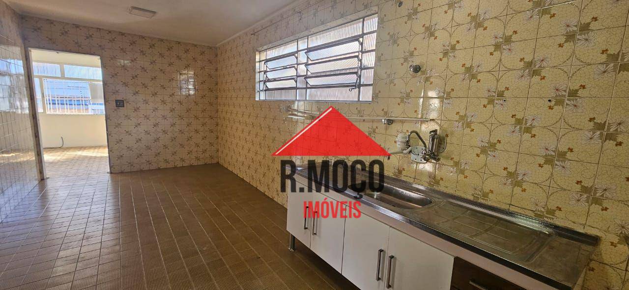 Casa à venda com 3 quartos, 184m² - Foto 15