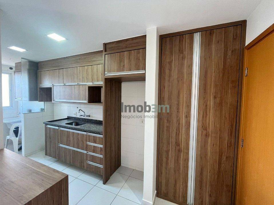 Apartamento à venda com 2 quartos, 69m² - Foto 2