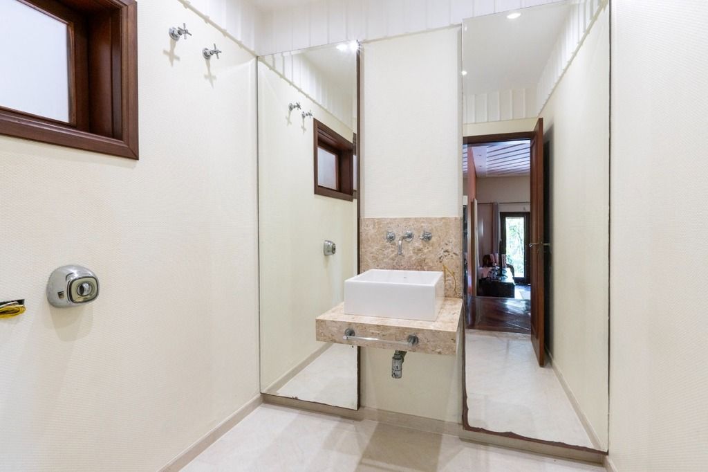 Casa de Condomínio à venda com 3 quartos, 361m² - Foto 4