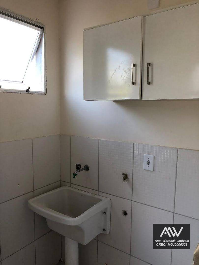 Apartamento à venda com 2 quartos, 60m² - Foto 14