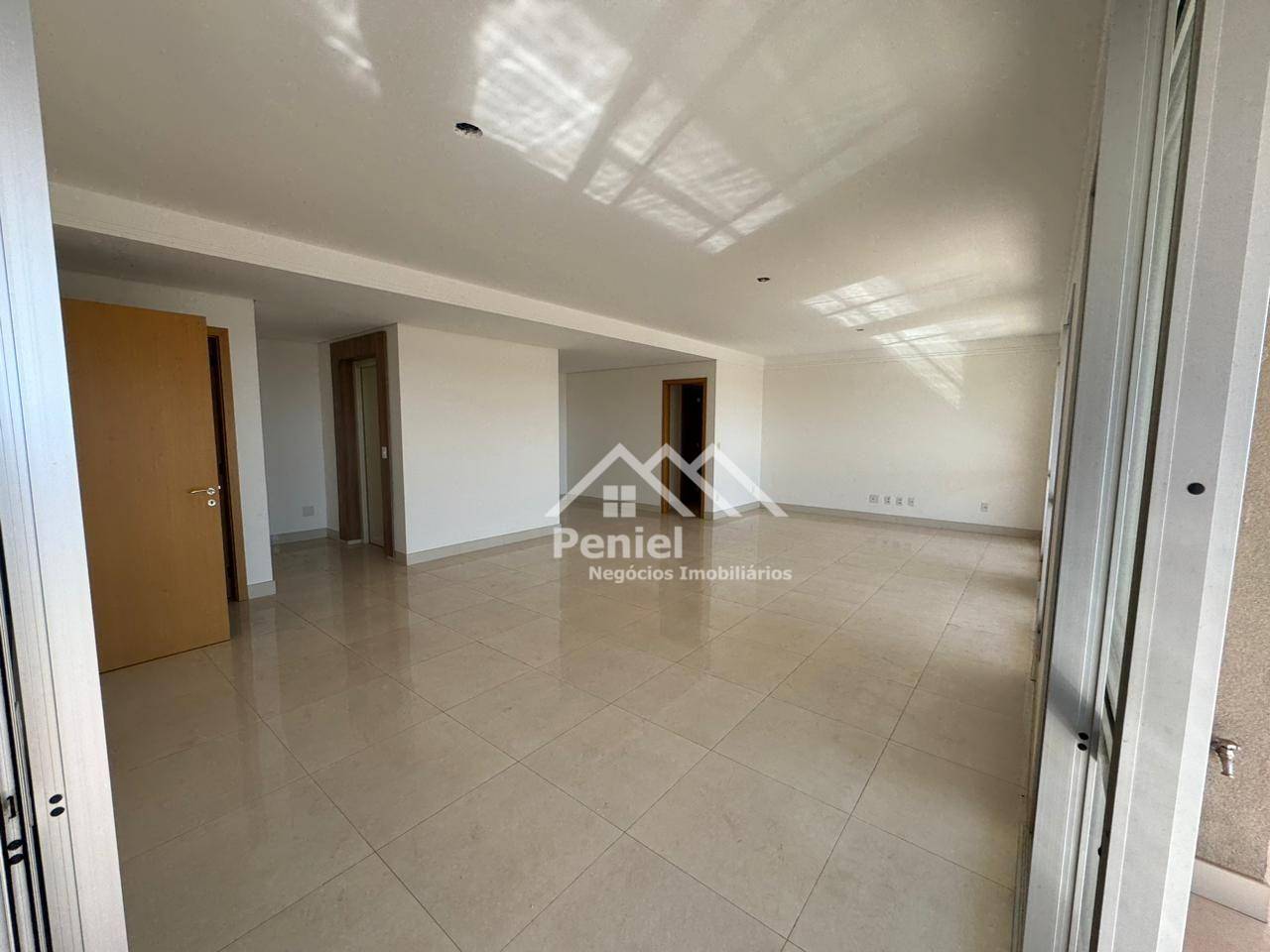 Apartamento à venda com 3 quartos, 200m² - Foto 7