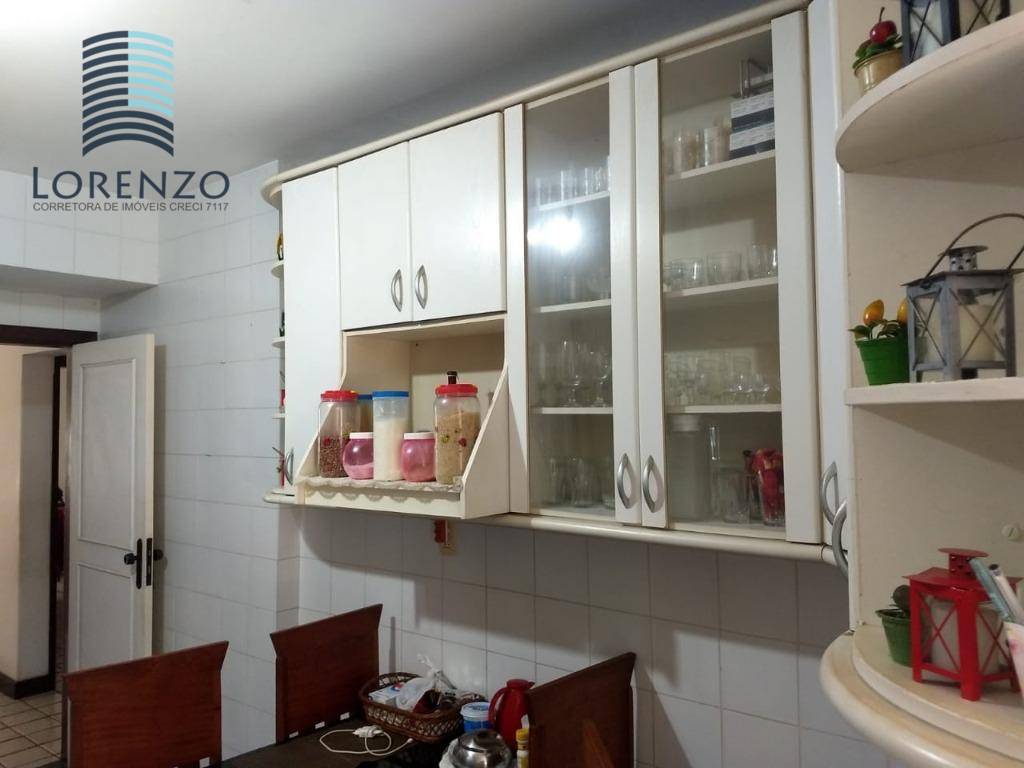 Apartamento à venda com 4 quartos, 220m² - Foto 24