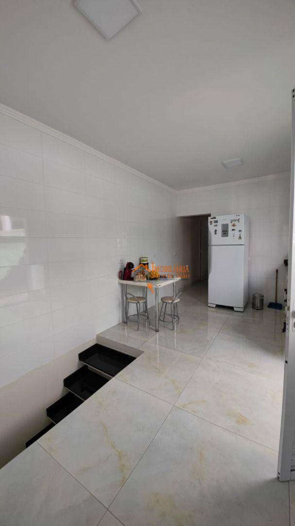 Sobrado à venda com 2 quartos, 80m² - Foto 3