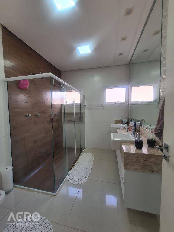 Casa de Condomínio à venda com 3 quartos, 272m² - Foto 10