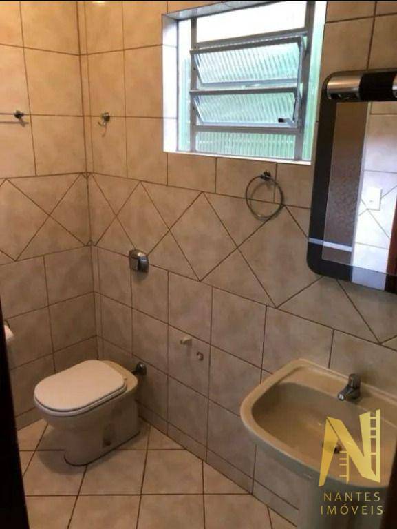 Casa à venda com 4 quartos, 180m² - Foto 10