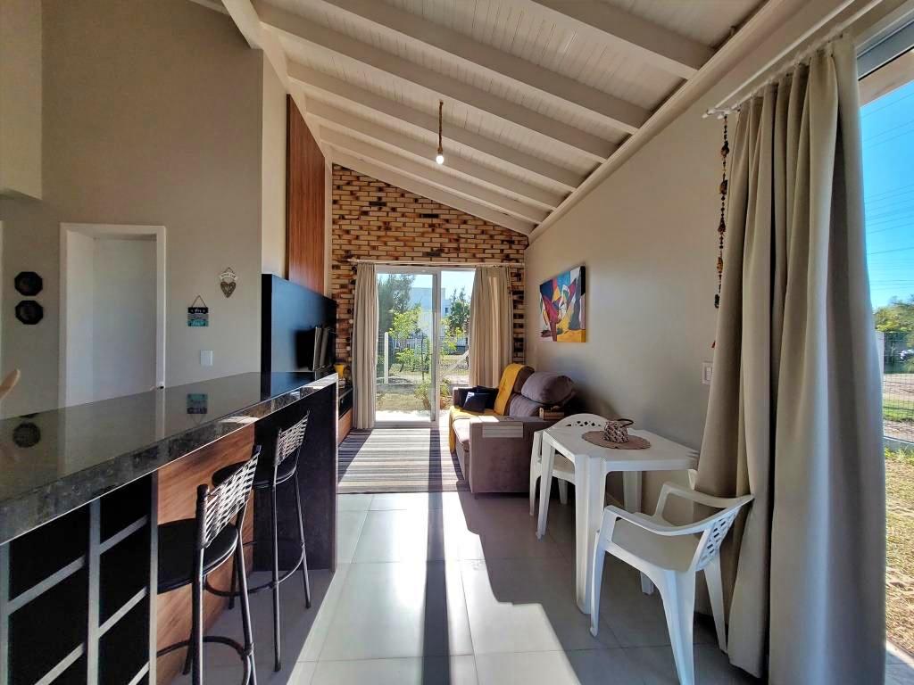 Casa à venda com 2 quartos, 73m² - Foto 6