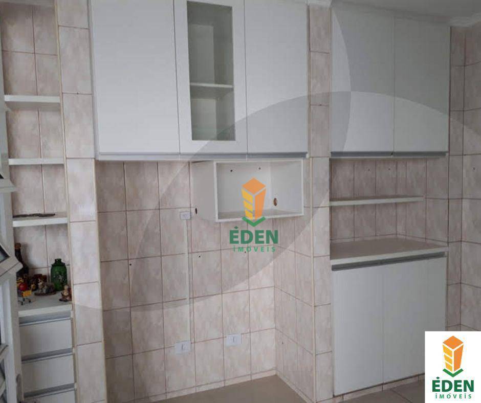 Casa à venda com 3 quartos, 270m² - Foto 16