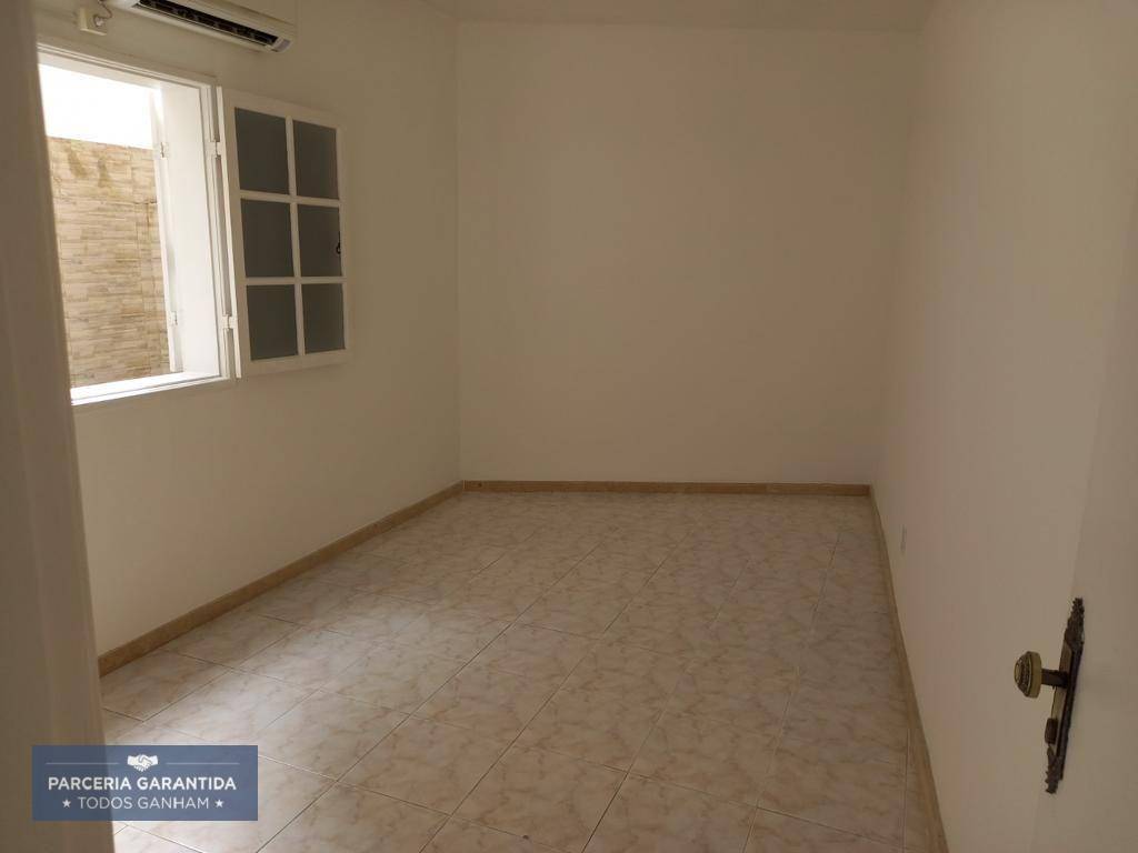 Apartamento à venda com 2 quartos, 70m² - Foto 5