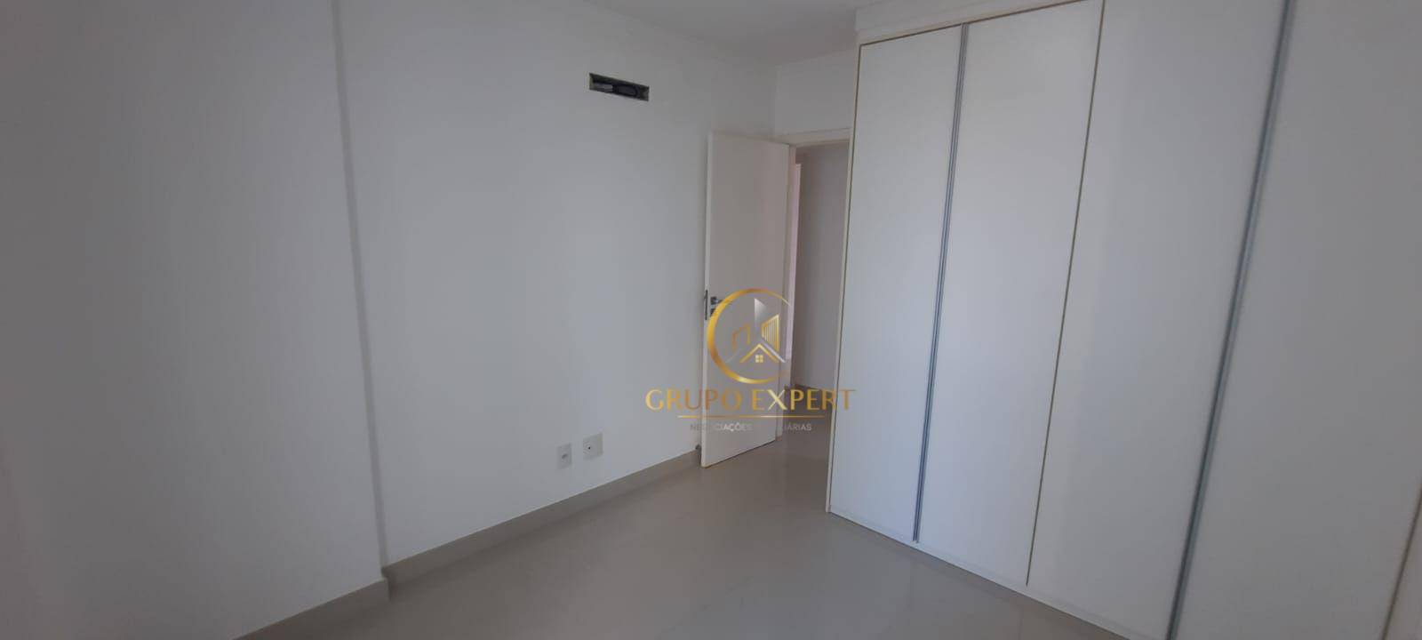 Apartamento à venda com 2 quartos, 80m² - Foto 7