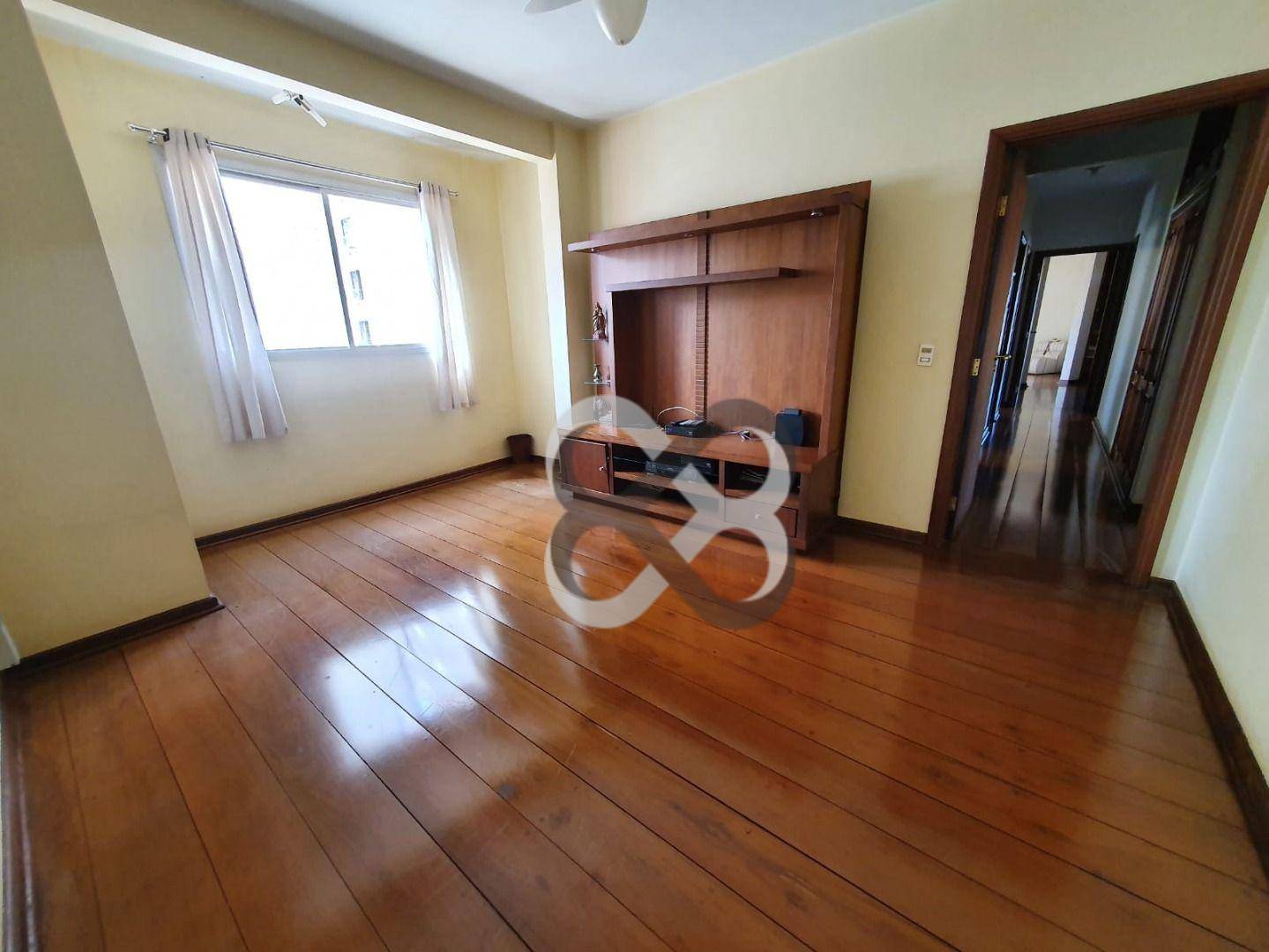 Apartamento à venda com 5 quartos, 231m² - Foto 8