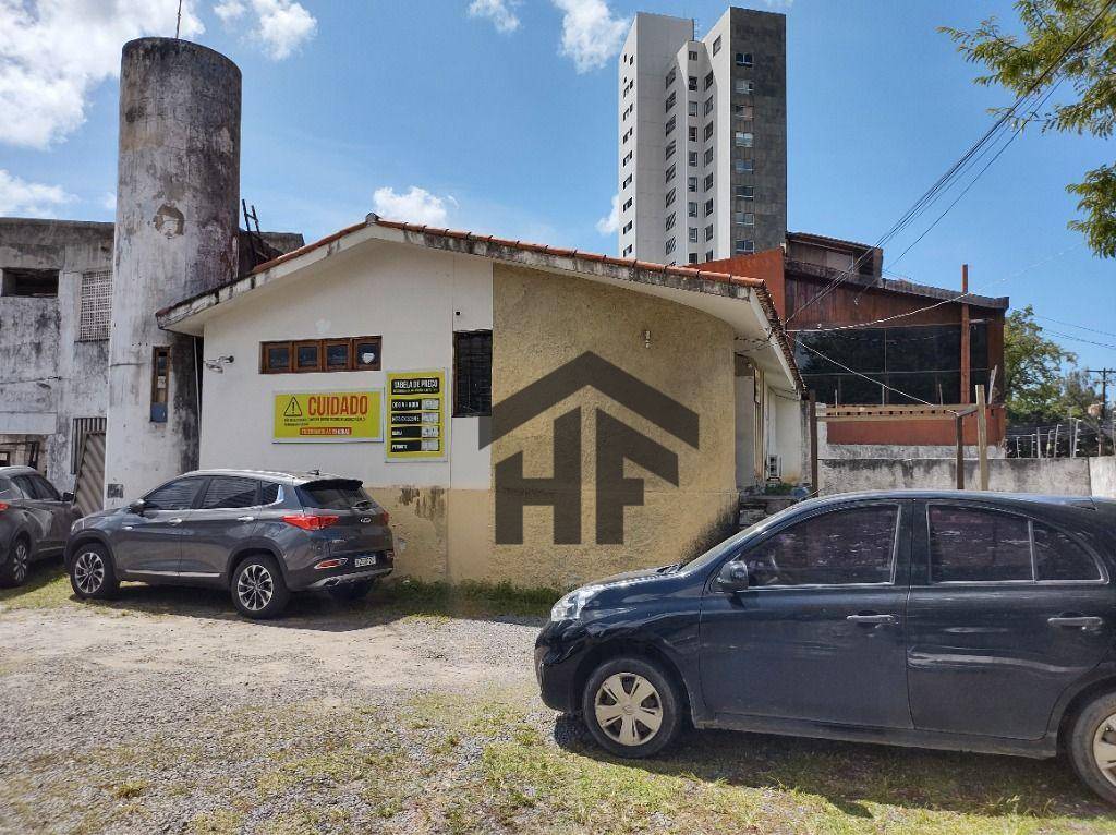 Casa à venda com 3 quartos, 366m² - Foto 18