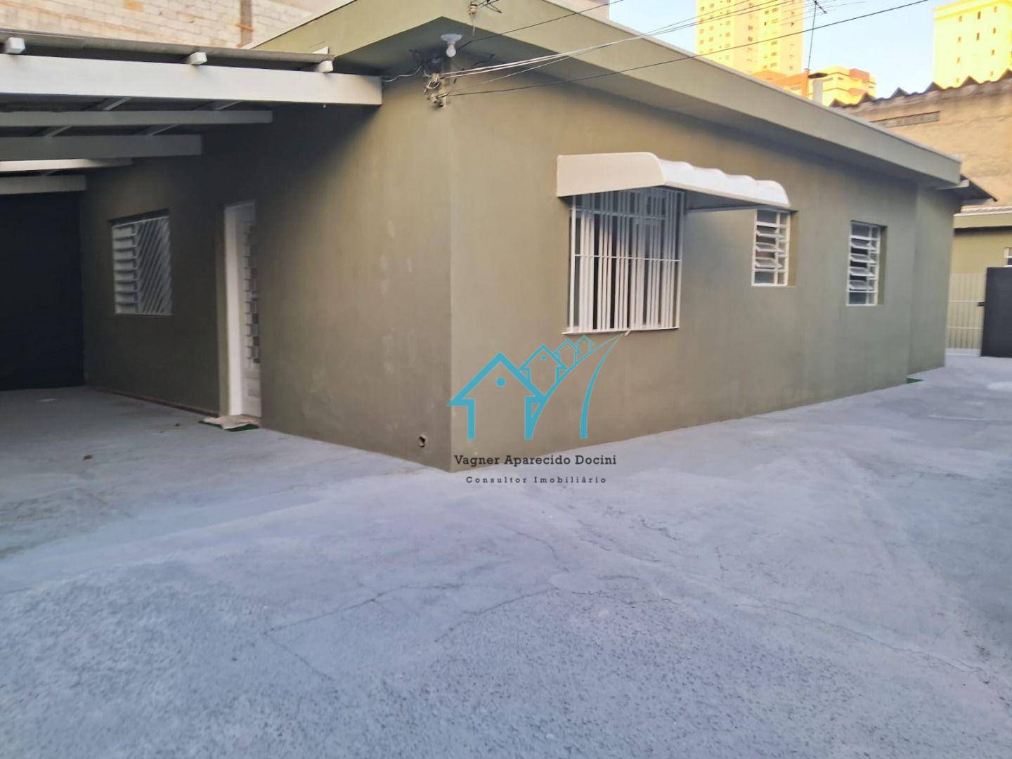 Casa para alugar com 3 quartos, 120m² - Foto 1