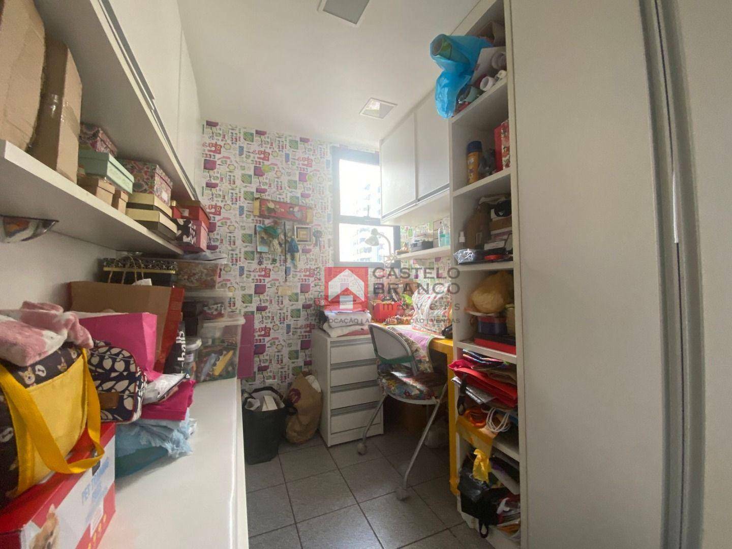 Apartamento à venda com 4 quartos, 225m² - Foto 27
