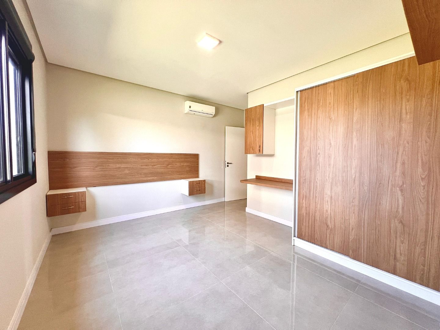 Casa de Condomínio à venda com 4 quartos, 159m² - Foto 11