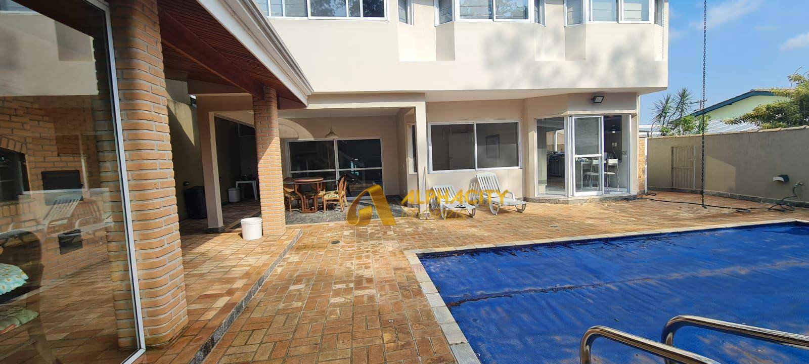 Casa de Condomínio à venda com 4 quartos, 295m² - Foto 1