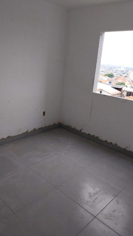 Apartamento à venda com 2 quartos, 52m² - Foto 11