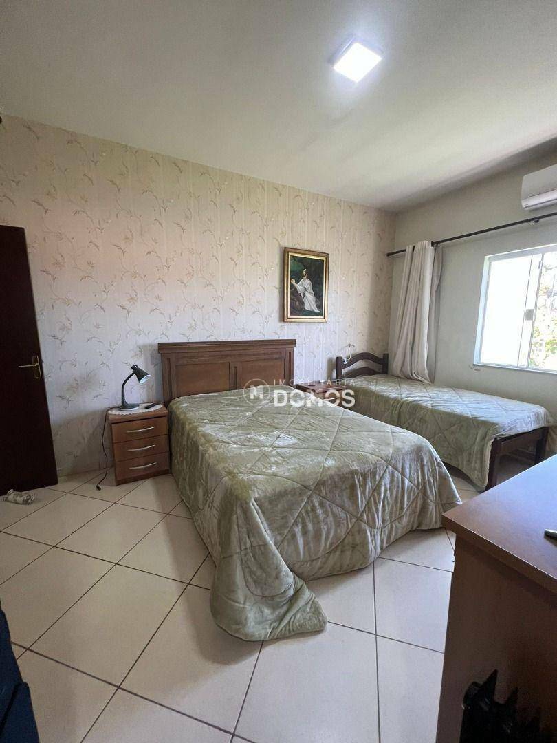 Casa à venda com 5 quartos, 480m² - Foto 13