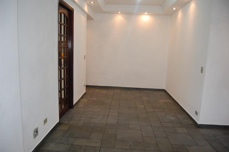 Apartamento à venda com 3 quartos, 90m² - Foto 3