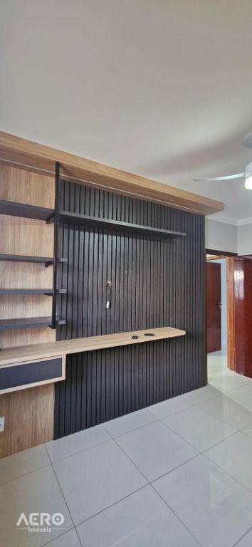 Casa à venda com 3 quartos, 197m² - Foto 18