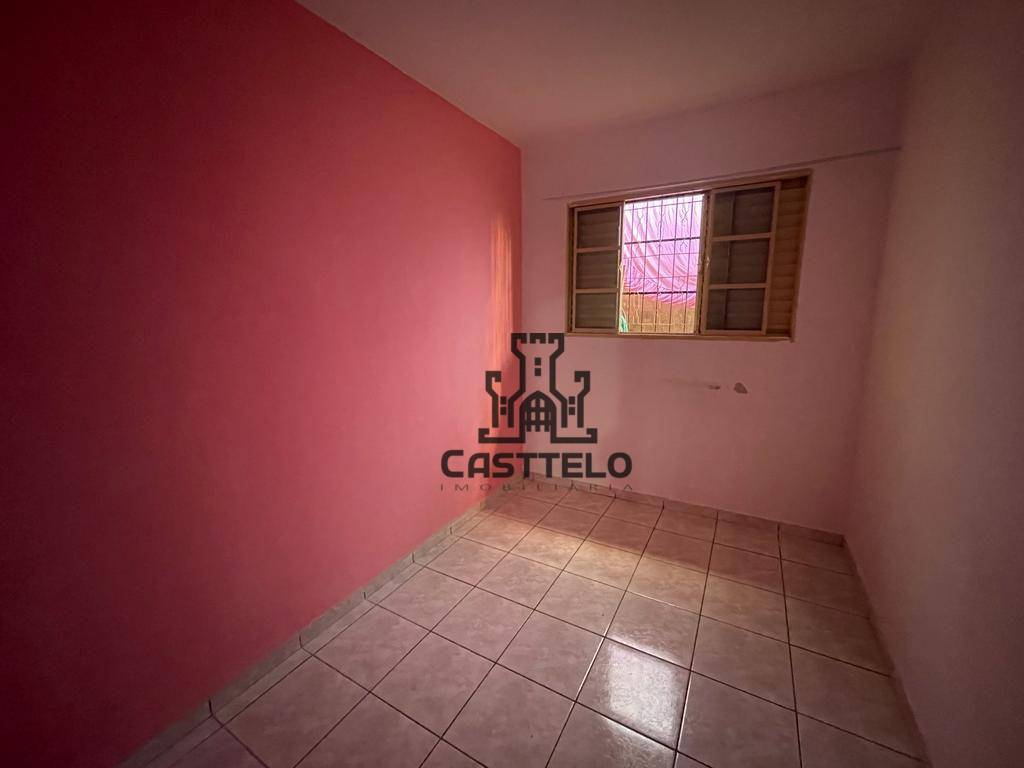 Casa à venda com 5 quartos, 180m² - Foto 11