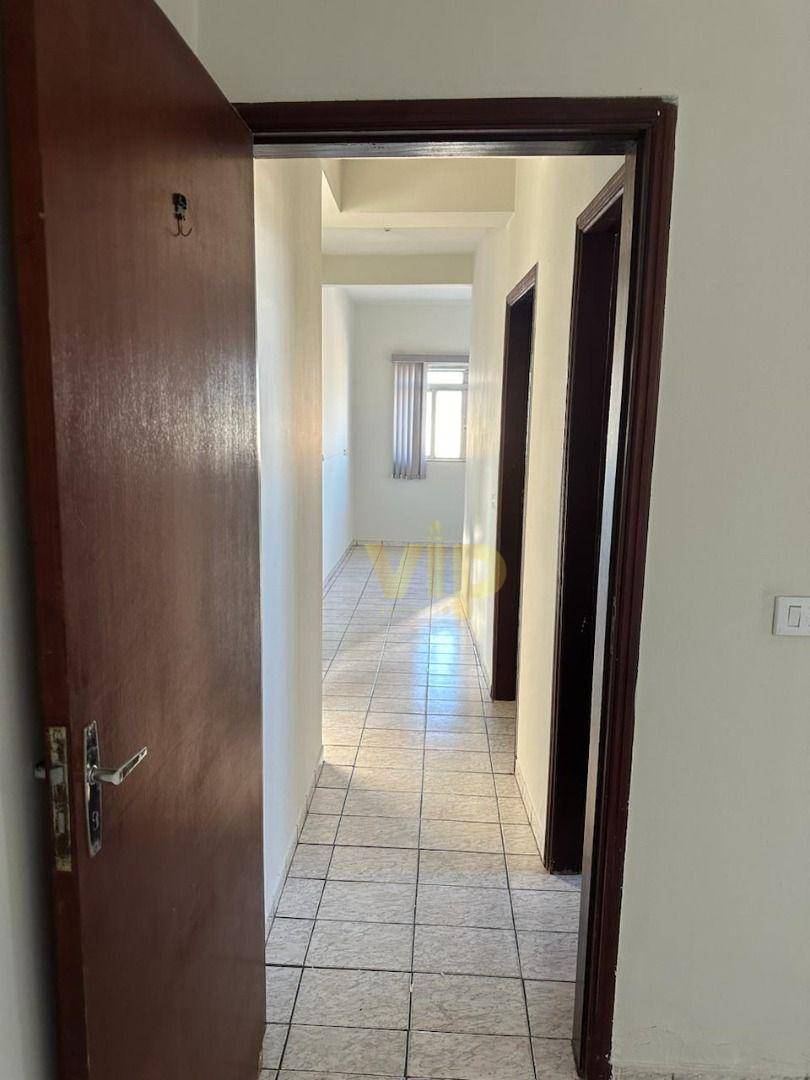 Apartamento à venda com 2 quartos, 70m² - Foto 11