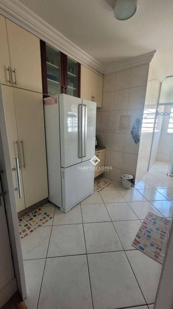 Apartamento à venda com 3 quartos, 84m² - Foto 6