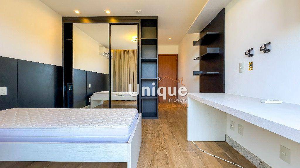 Casa de Condomínio à venda com 5 quartos, 450m² - Foto 21