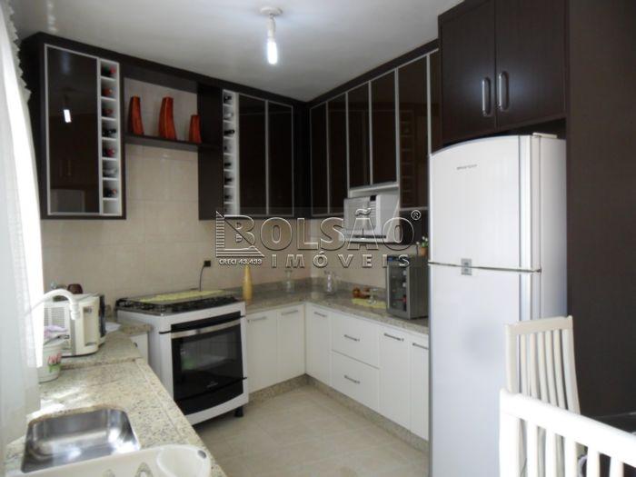 Sobrado à venda com 3 quartos, 190m² - Foto 1