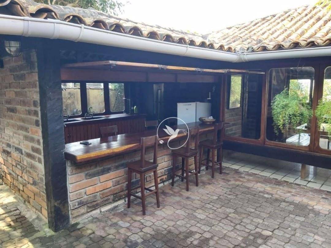 Casa à venda com 4 quartos, 390m² - Foto 24