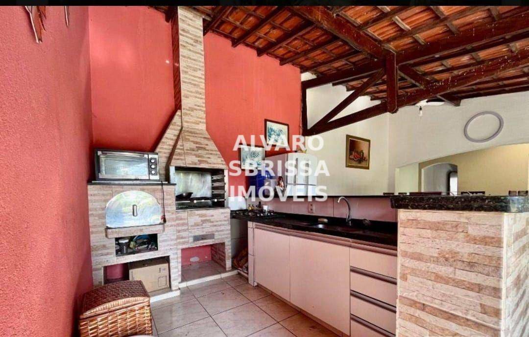 Casa à venda com 4 quartos, 190m² - Foto 12